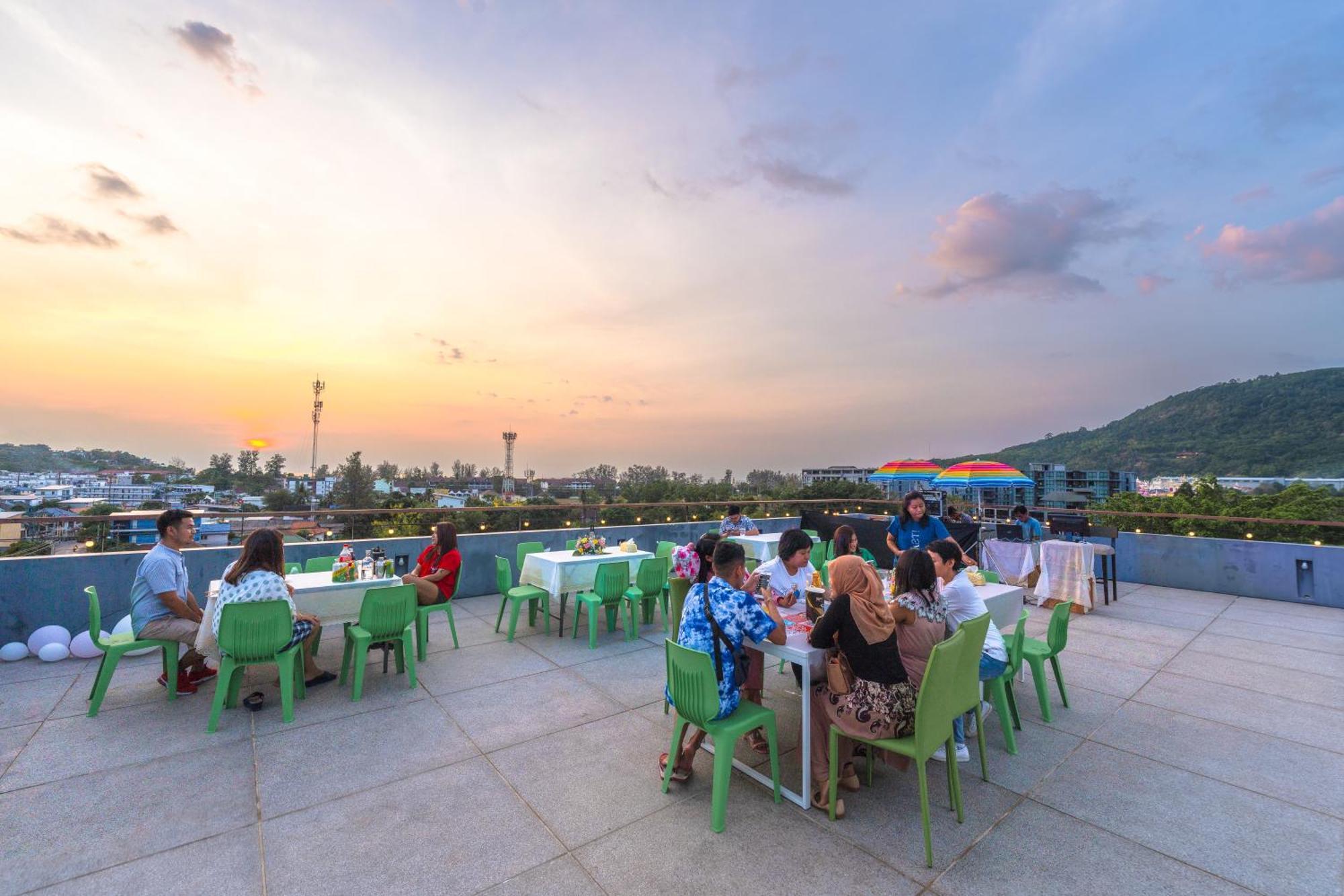 G1 Touch Blue Sky Hotel Kamala Beach Exterior photo